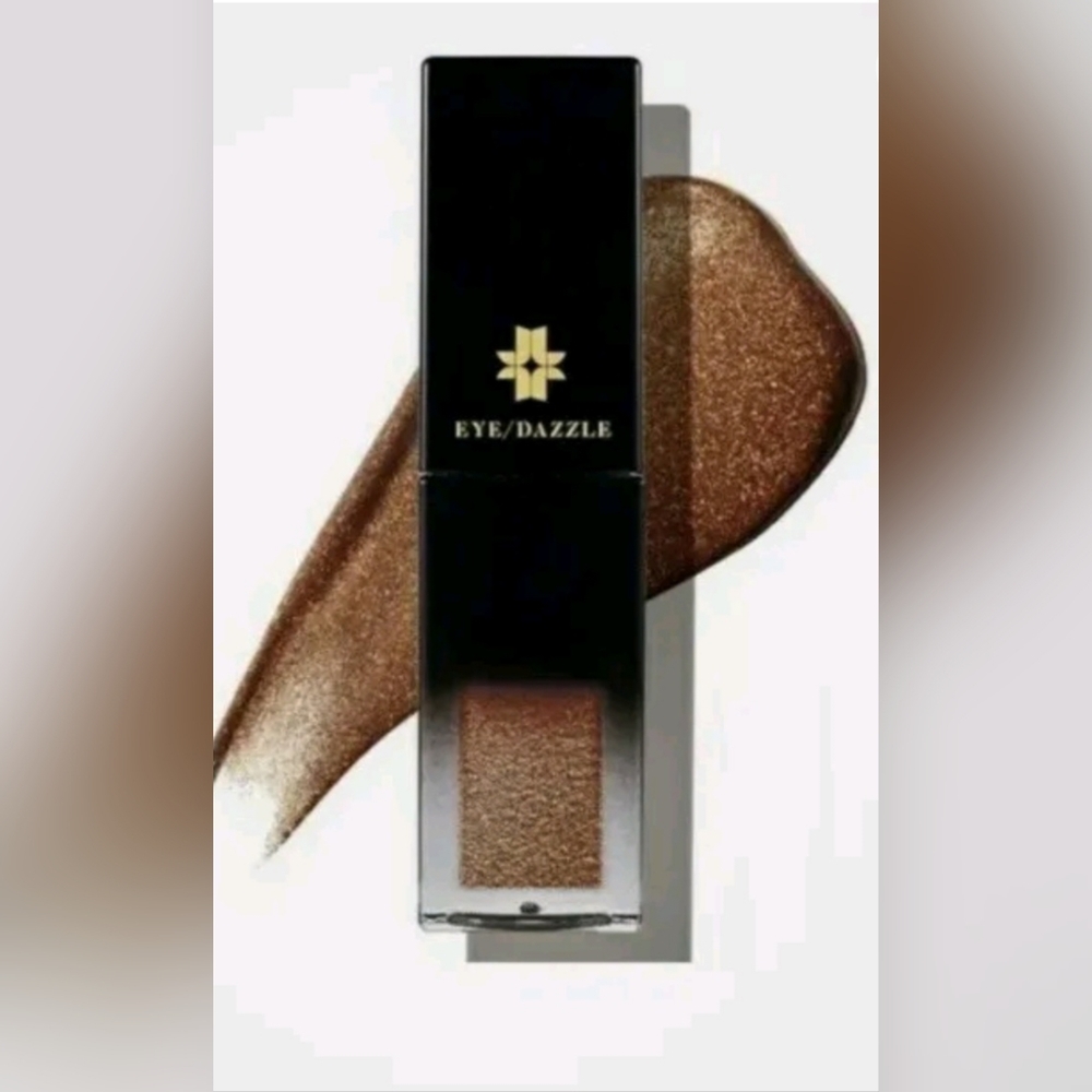 Josephine Eye Dazzle Leona Natural liquid metallic eyeshadow